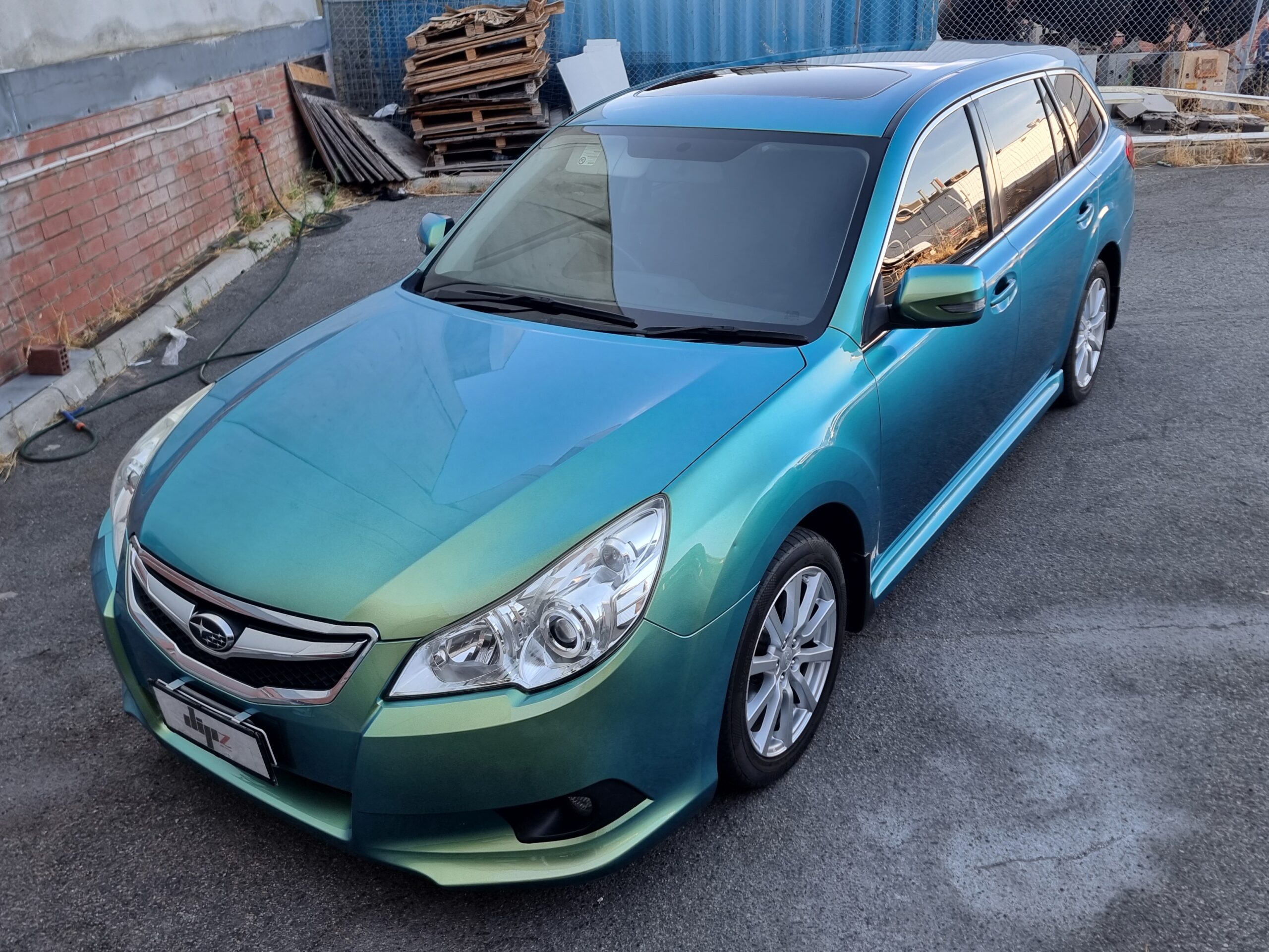 Medium Station Wagon